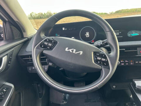 2024 Kia EV6 Light
