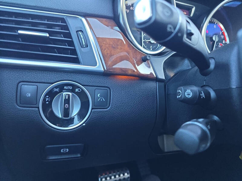 2014 Mercedes-Benz GL-Class GL 550 4MATIC