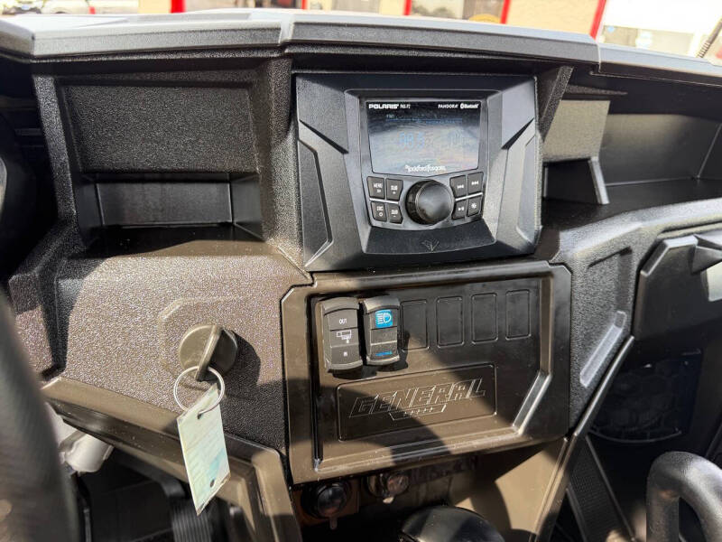 2025 Polaris General XP 1000 Premium