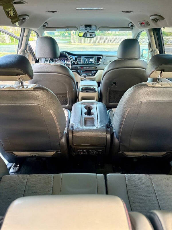 2017 Kia Sedona EX