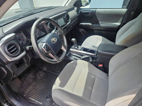 2017 Toyota Tacoma SR5
