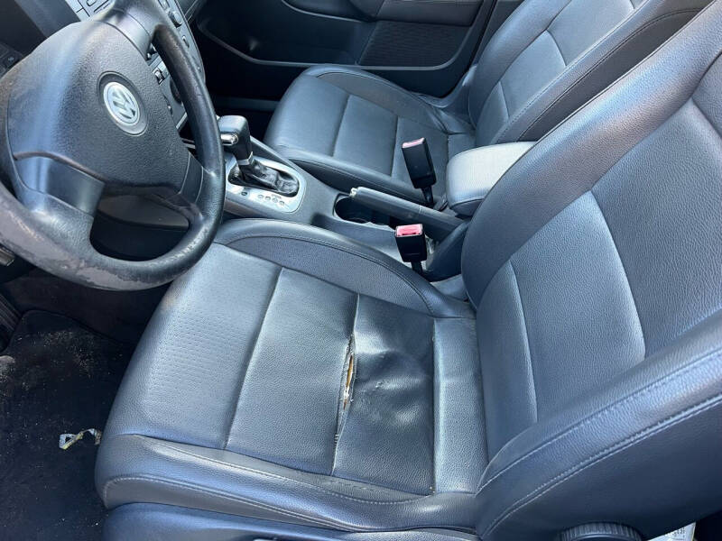 2005 Volkswagen Jetta 2.5 PZEV