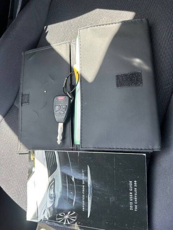 2013 Chrysler 200 Touring