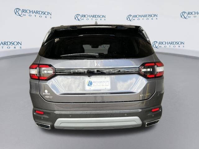 2025 Honda Pilot Touring