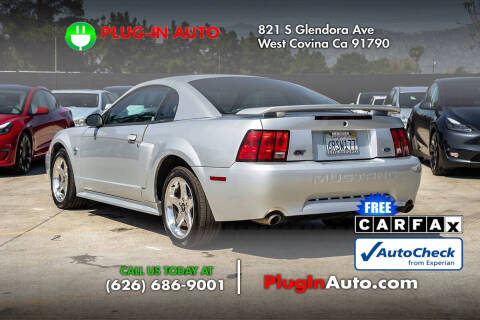 2004 Ford Mustang GT Deluxe
