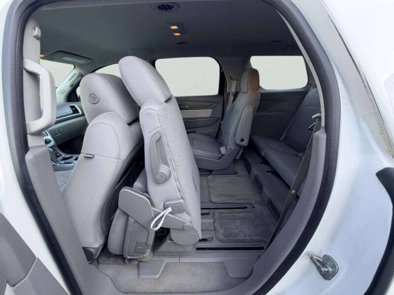 2015 GMC Acadia SLE-2