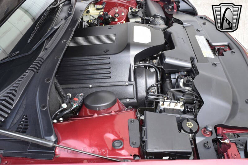 2004 Ford Thunderbird Deluxe