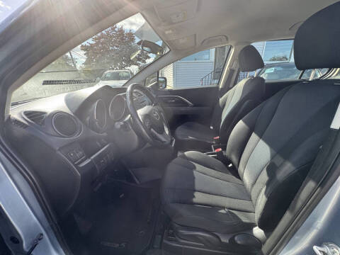 2013 Mazda MAZDA5 Touring
