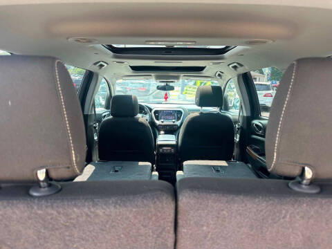 2017 GMC Acadia SLE-2