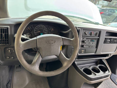 2003 Chevrolet Express 3500 LS