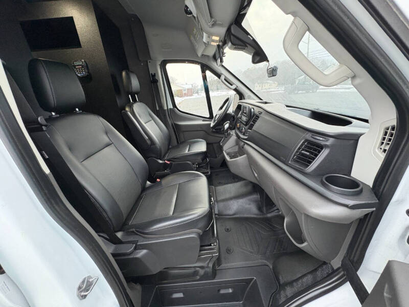2024 Ford Transit 250