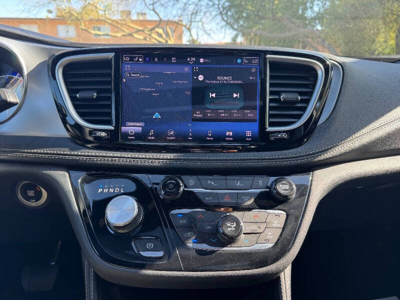 2025 Chrysler Pacifica Limited