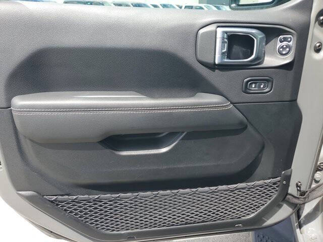 2021 Jeep Gladiator Overland