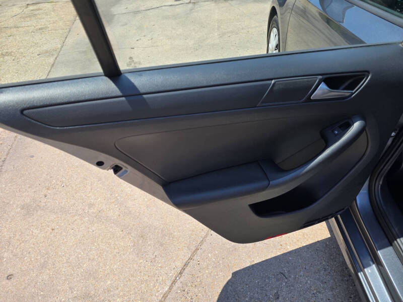 2016 Volkswagen Jetta