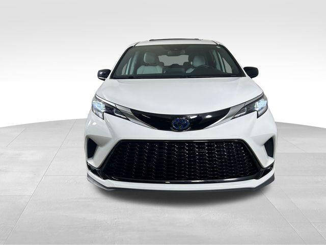 2022 Toyota Sienna XSE 7-Passenger