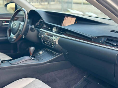 2015 Lexus ES 350