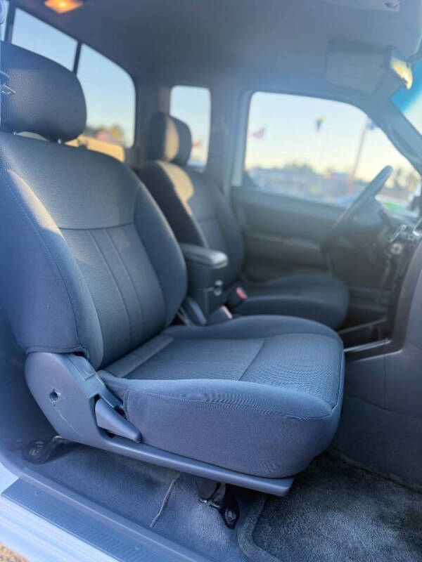 2002 Nissan Frontier XE