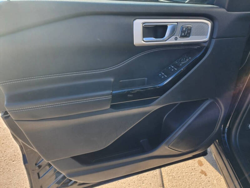 2022 Ford Explorer ST