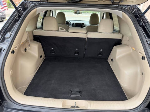 2019 Jeep Cherokee Latitude