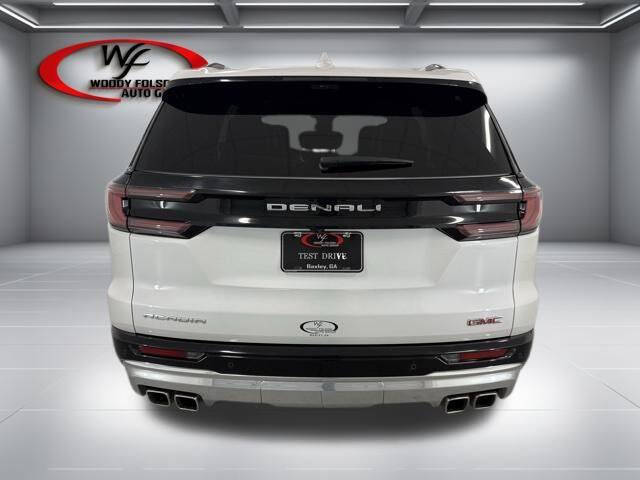 2024 GMC Acadia Denali