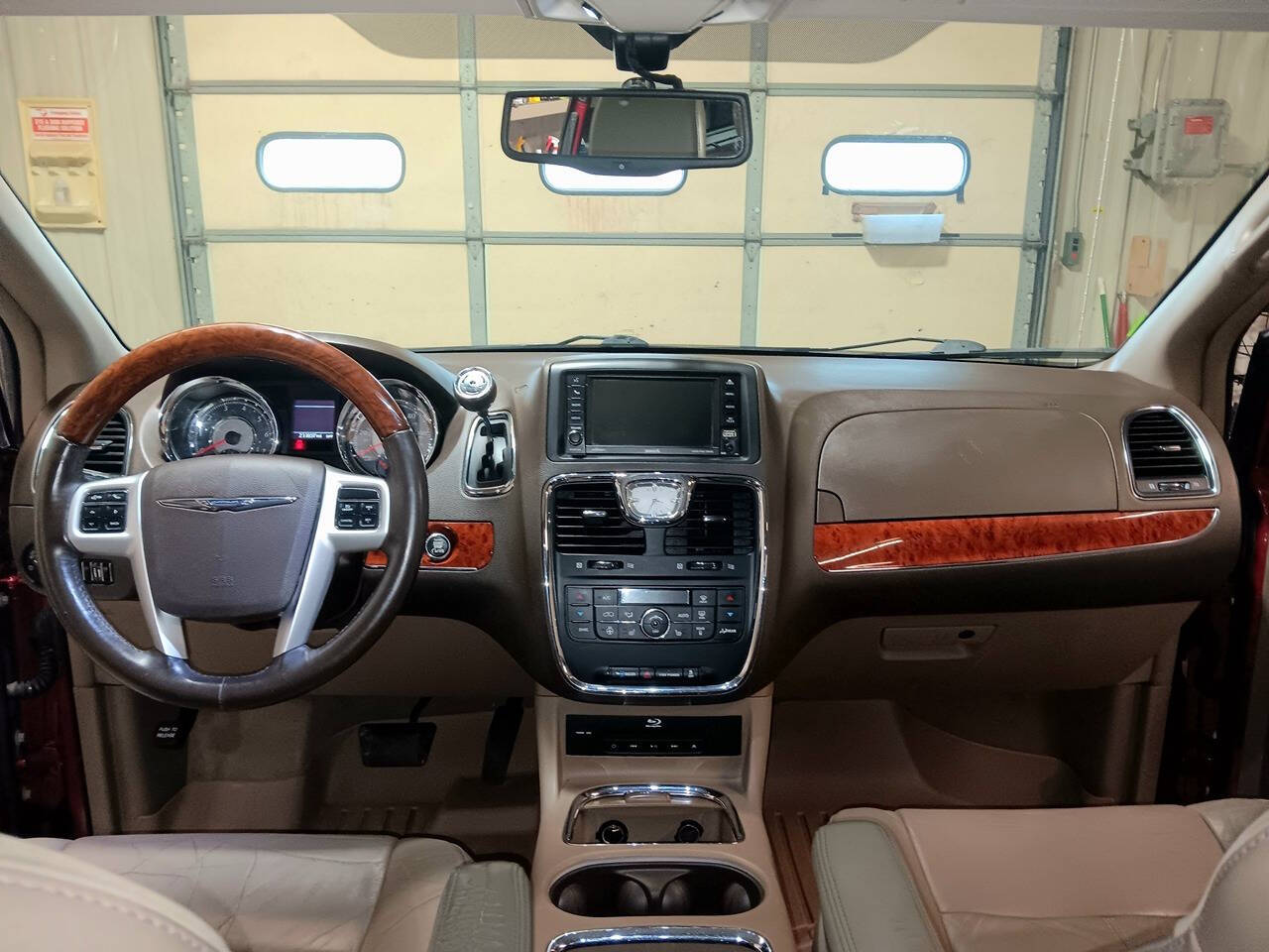 2015 Chrysler Town and Country for sale at Carlisle Motors LLC in Carlisle, IA