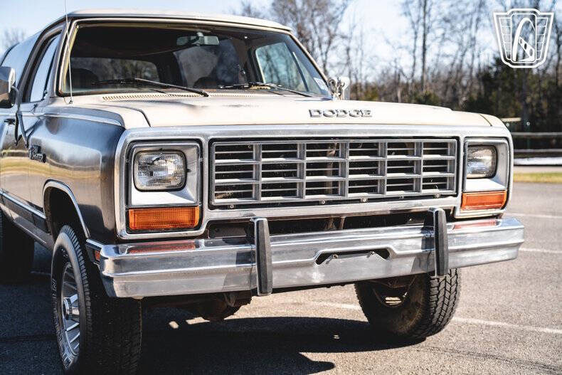 1983 Dodge Ramcharger 150