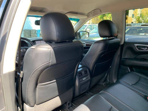 2014 Nissan Pathfinder SL