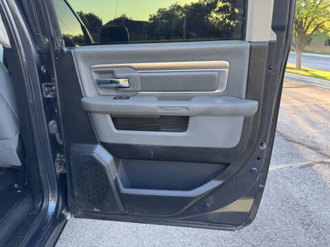 2017 RAM 1500 SLT
