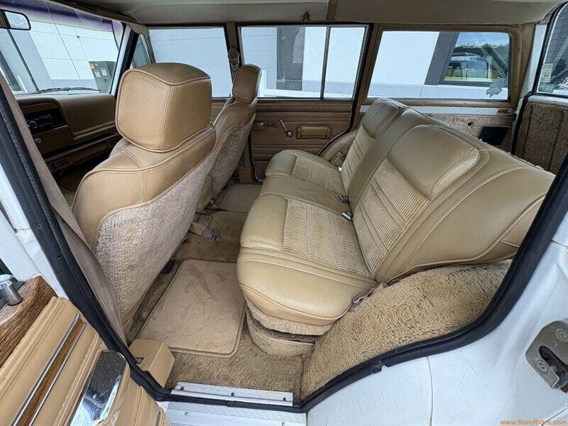 1988 Jeep Grand Wagoneer