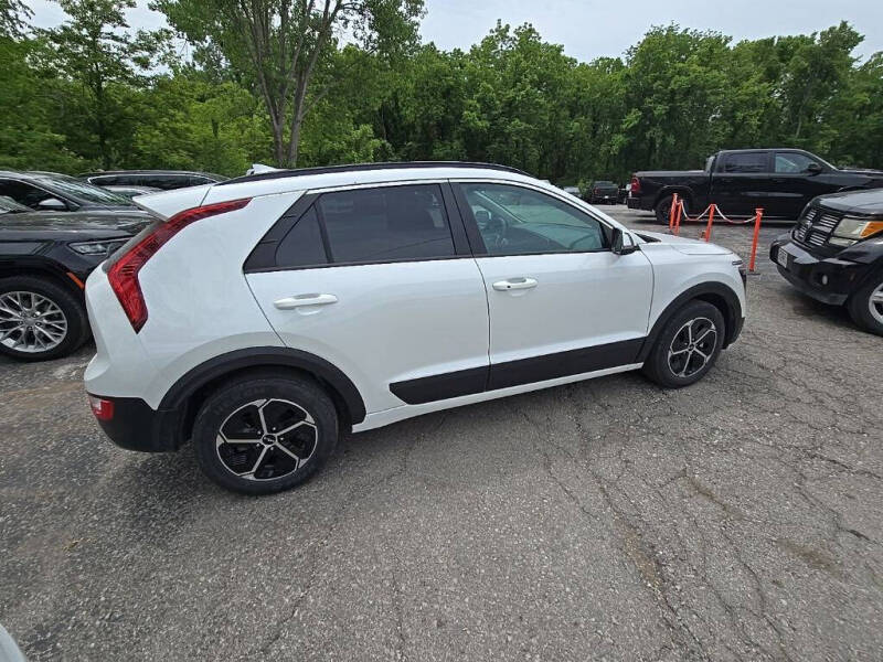 2024 Kia Niro EX