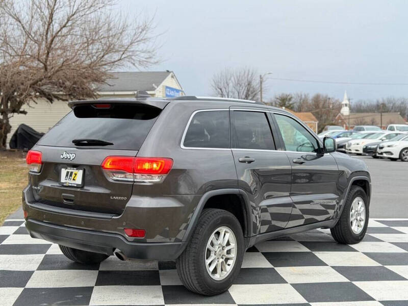 2019 Jeep Grand Cherokee Laredo