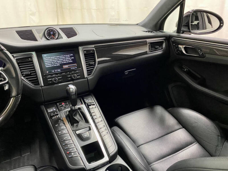 2015 Porsche Macan Turbo