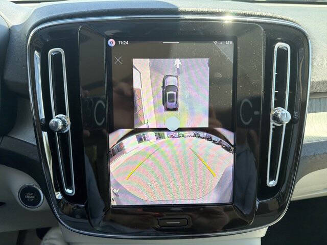 2026 Volvo XC40 B5 Plus