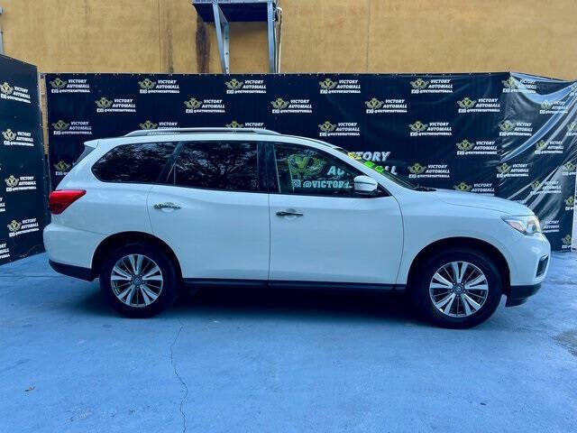 2018 Nissan Pathfinder SV