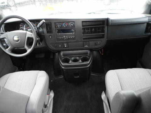 2017 Chevrolet Express LT 3500