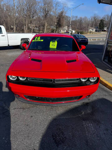 2016 Dodge Challenger SXT Plus