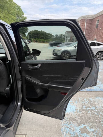 2021 Ford Escape SE