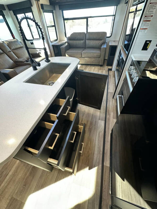 2023 Keystone RV Outback 328RL