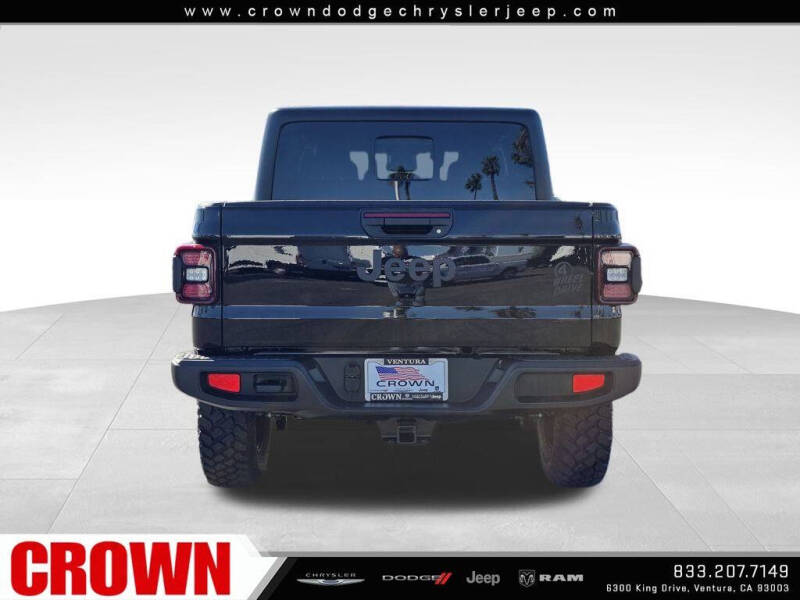 2025 Jeep Gladiator Willys