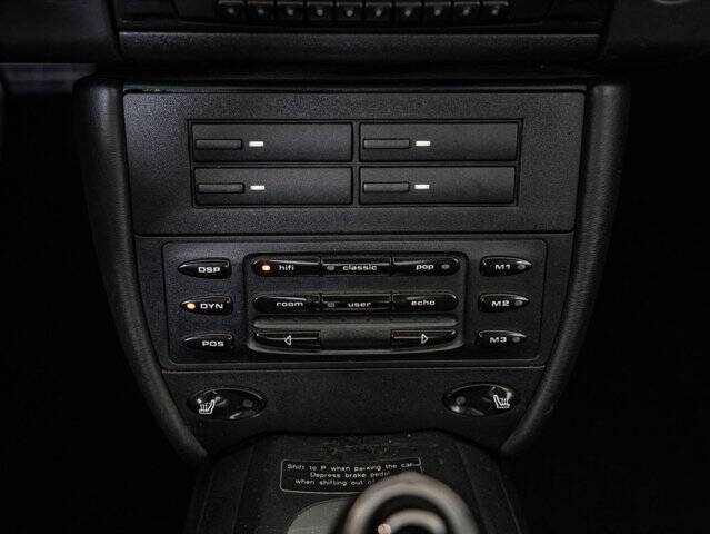 2001 Porsche 911 Carrera