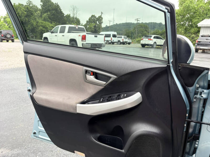 2013 Toyota Prius One