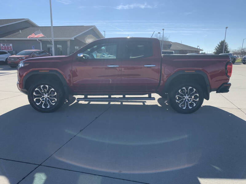 2023 GMC Canyon Denali