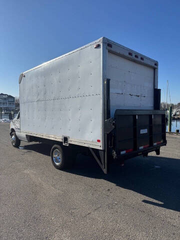 2002 Ford E-Series E-350 SD