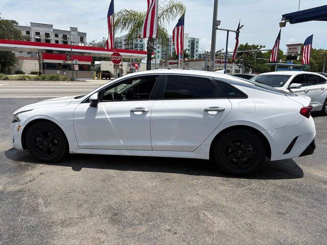 2022 Kia K5