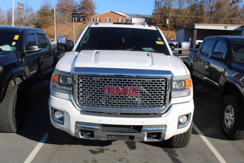 2016 GMC Sierra 2500HD Denali