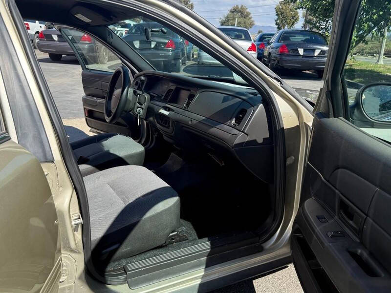 2011 Ford Crown Victoria