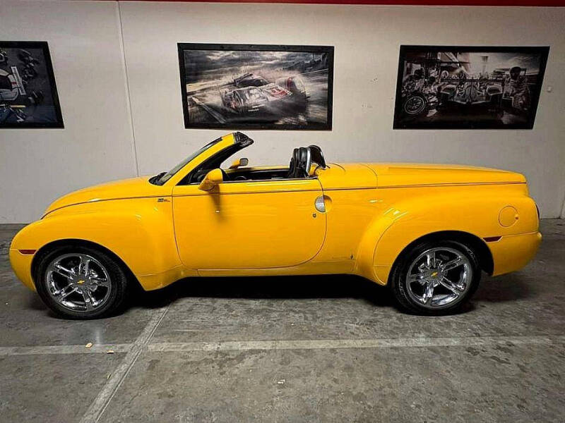 2004 Chevrolet SSR LS