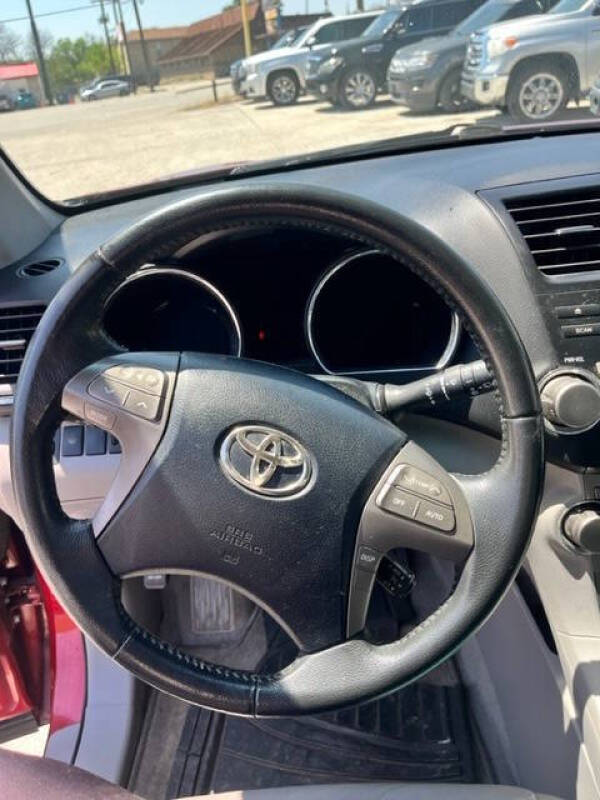 2010 Toyota Highlander SE