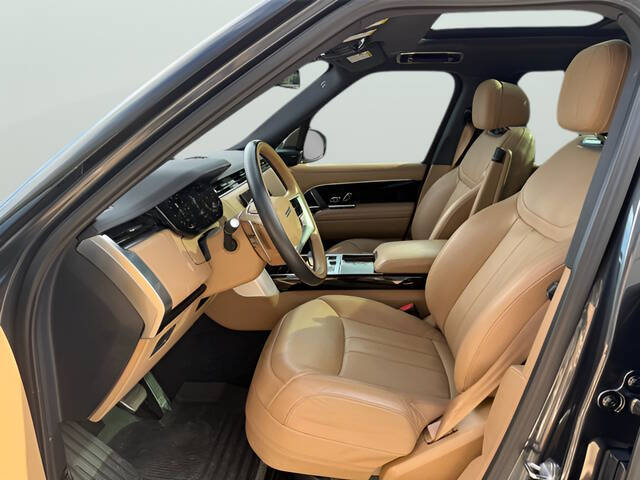 2023 Land Rover Range Rover P530 SE