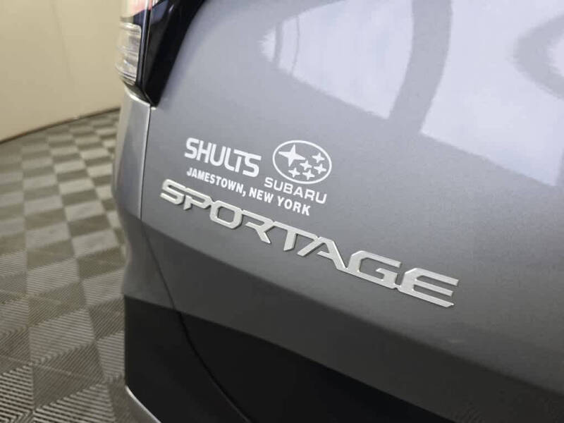 2023 Kia Sportage Hybrid LX